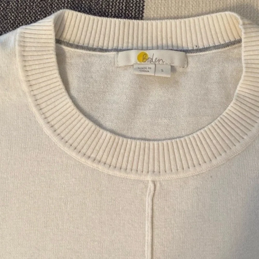 Boden Cream and Gray Crew Neck Sweater